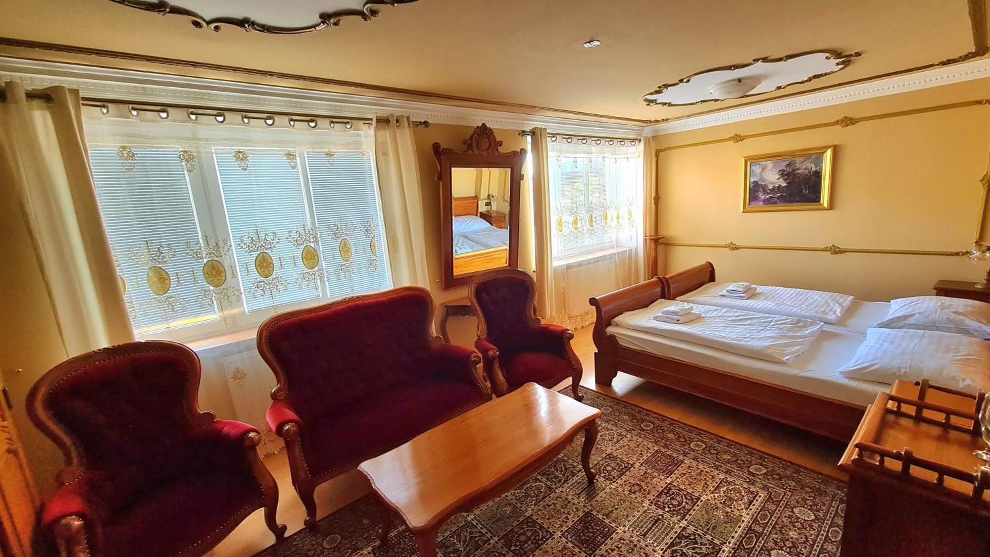 Hotel Union Louny Δωμάτιο φωτογραφία