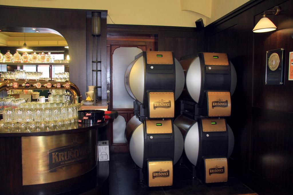 Hotel Union Louny Εξωτερικό φωτογραφία
