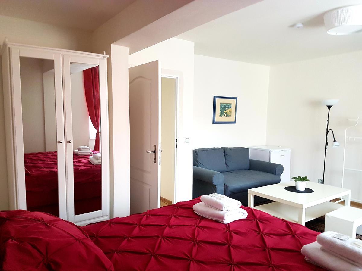 Hotel Union Louny Εξωτερικό φωτογραφία